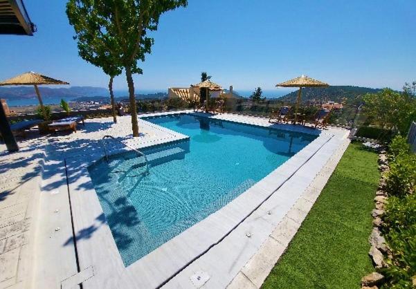 "Stergiou Luxury Apartment 2Nd Floor" Με Κοινη Πισινα Saronida Exterior foto